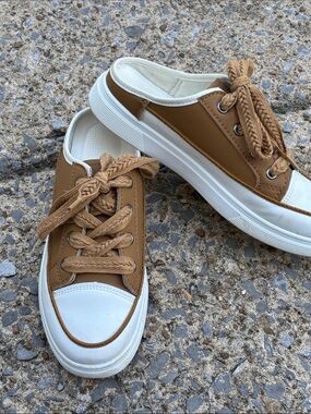 Casual Tan & White Low-Top Slip-On Sneakers